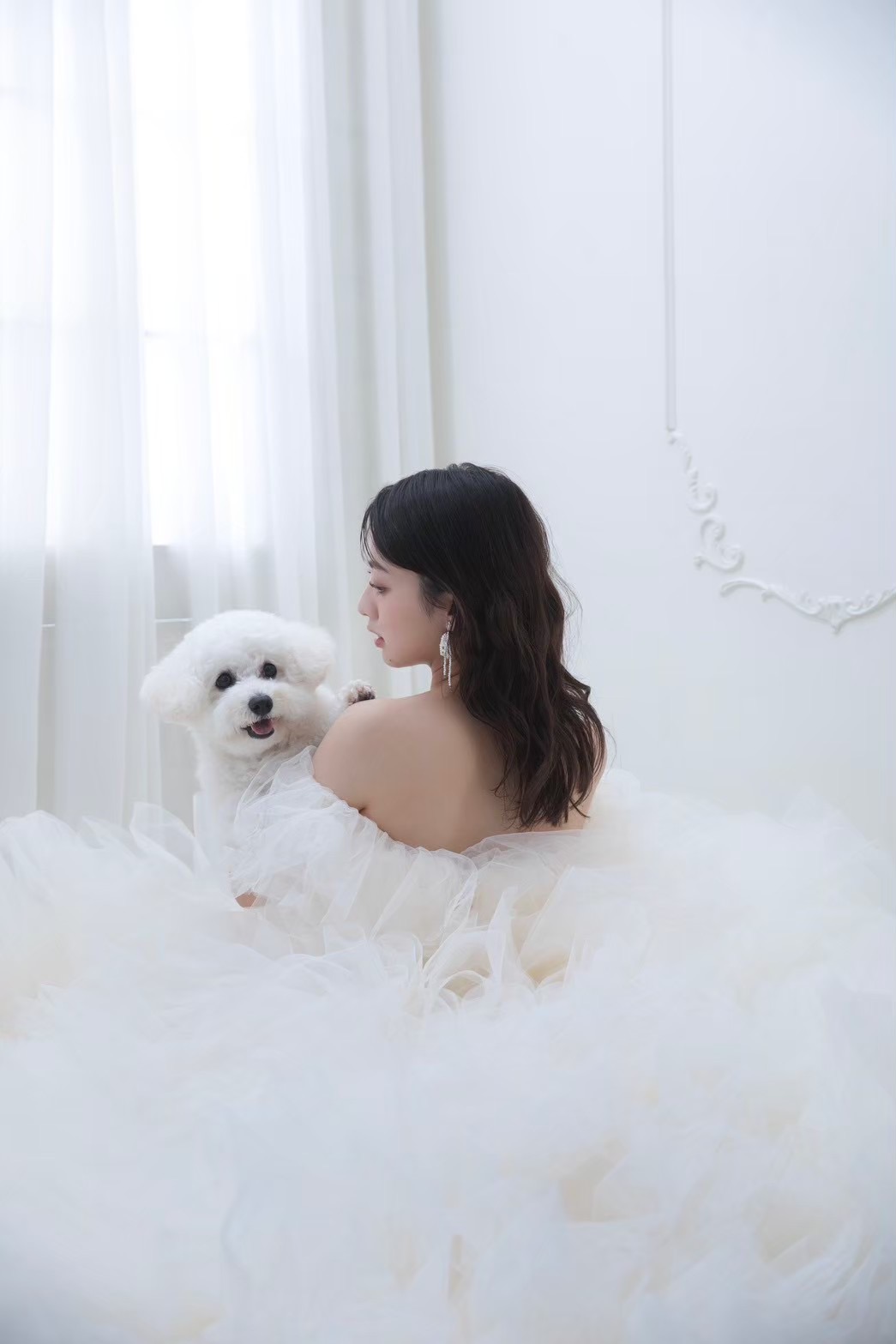 スタジオ、フォトスタジオ、結婚、写真、撮影、前撮り、札幌、北海道、ウエディングドレス、カラードレス、和装、色打掛、レース打掛、オリジナル、ファッション、ファッションウィーク、バンクーバー、VFW、カウンセリング、ヘアメイク、おしゃれ、トレンド、旅行、富良野、美瑛